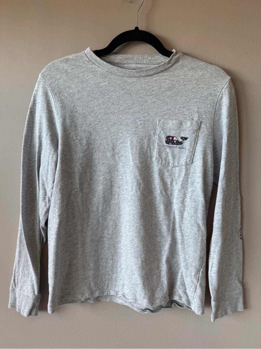 Vineyard Vines Kids Gray Basketball Whale Graphic Long Sleeve Size 16 (large)